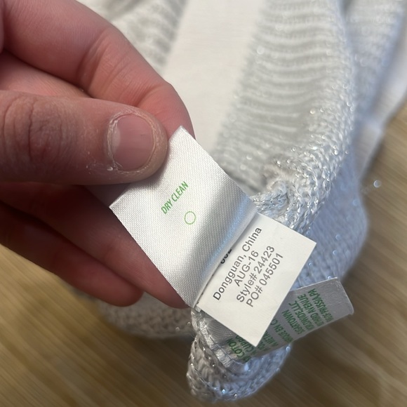 Lilly Pulitzer top no sleeve knit style white grey top shirt size small - Picture 12 of 13